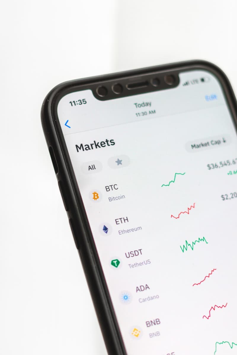 Ethereum ETFs (Spot ETH ETFs)